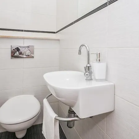 3-bedroom Sea View - Balcony, Elevator - Spinut, Apartment
