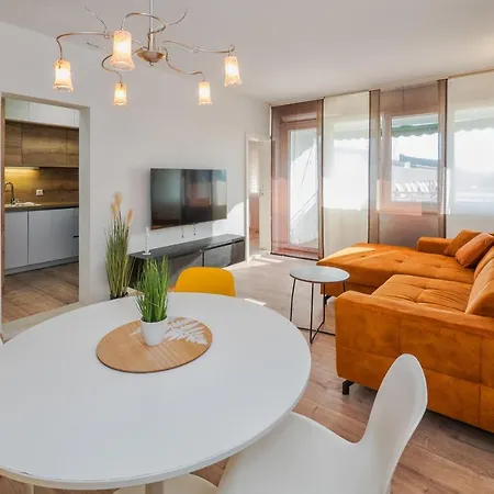 3-bedroom Sea View - Balcony, Elevator - Spinut, * 斯普利特