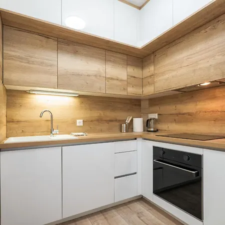 3-bedroom Sea View - Balcony, Elevator - Spinut, Apartment
