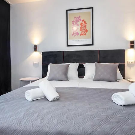 3-bedroom Sea View - Balcony, Elevator - Spinut, * 斯普利特