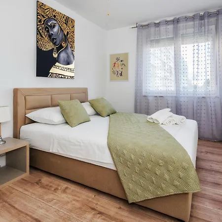 3-bedroom Sea View - Balcony, Elevator - Spinut,